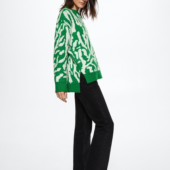 Mango zebra sweater in green and white stripe - Picture 2 of 6